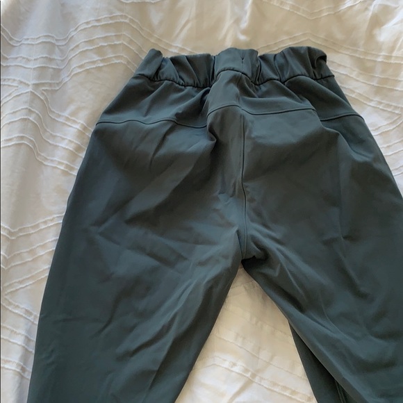 Lululemon On the Fly Pant - Picture 5 of 6